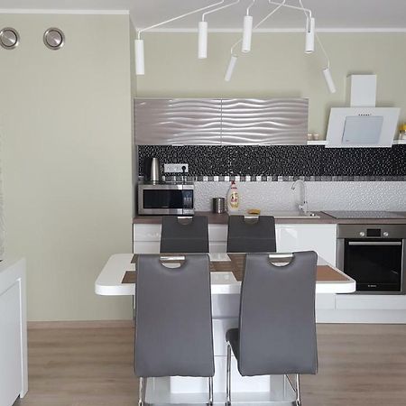 Wroclaw Apartamenty Kepa Mieszczanska Экстерьер фото