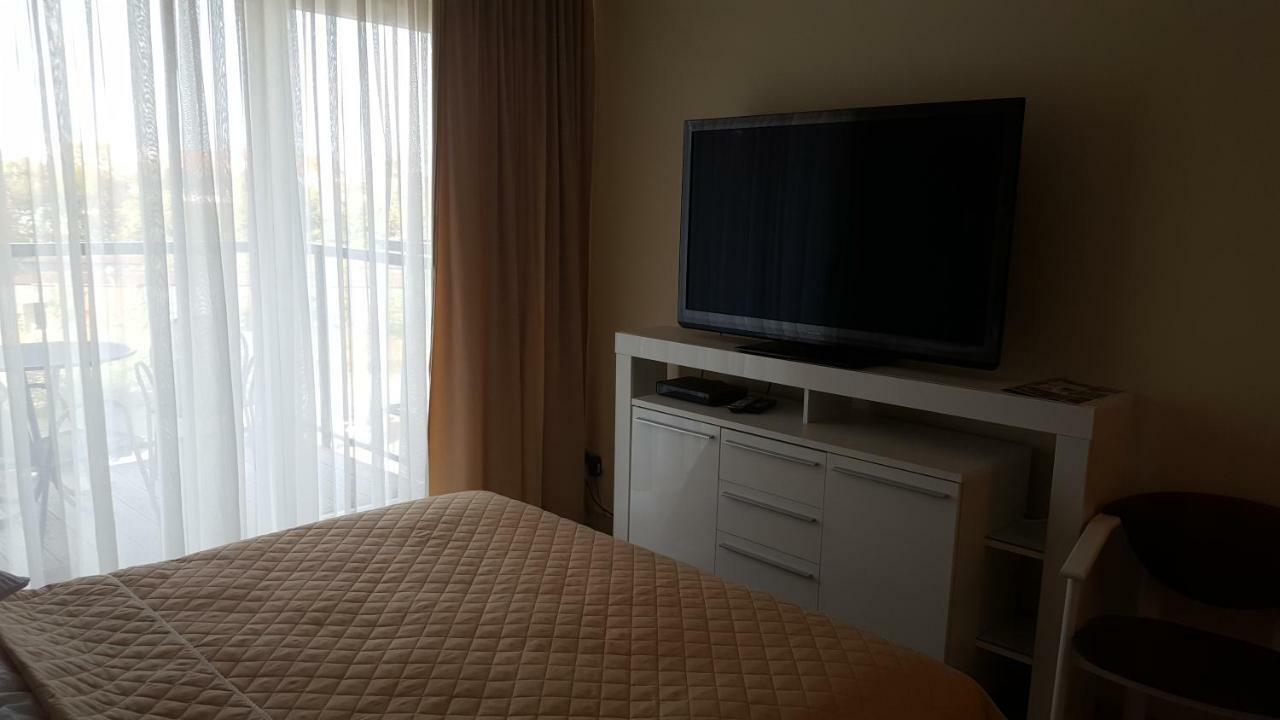 Wroclaw Apartamenty Kepa Mieszczanska Экстерьер фото